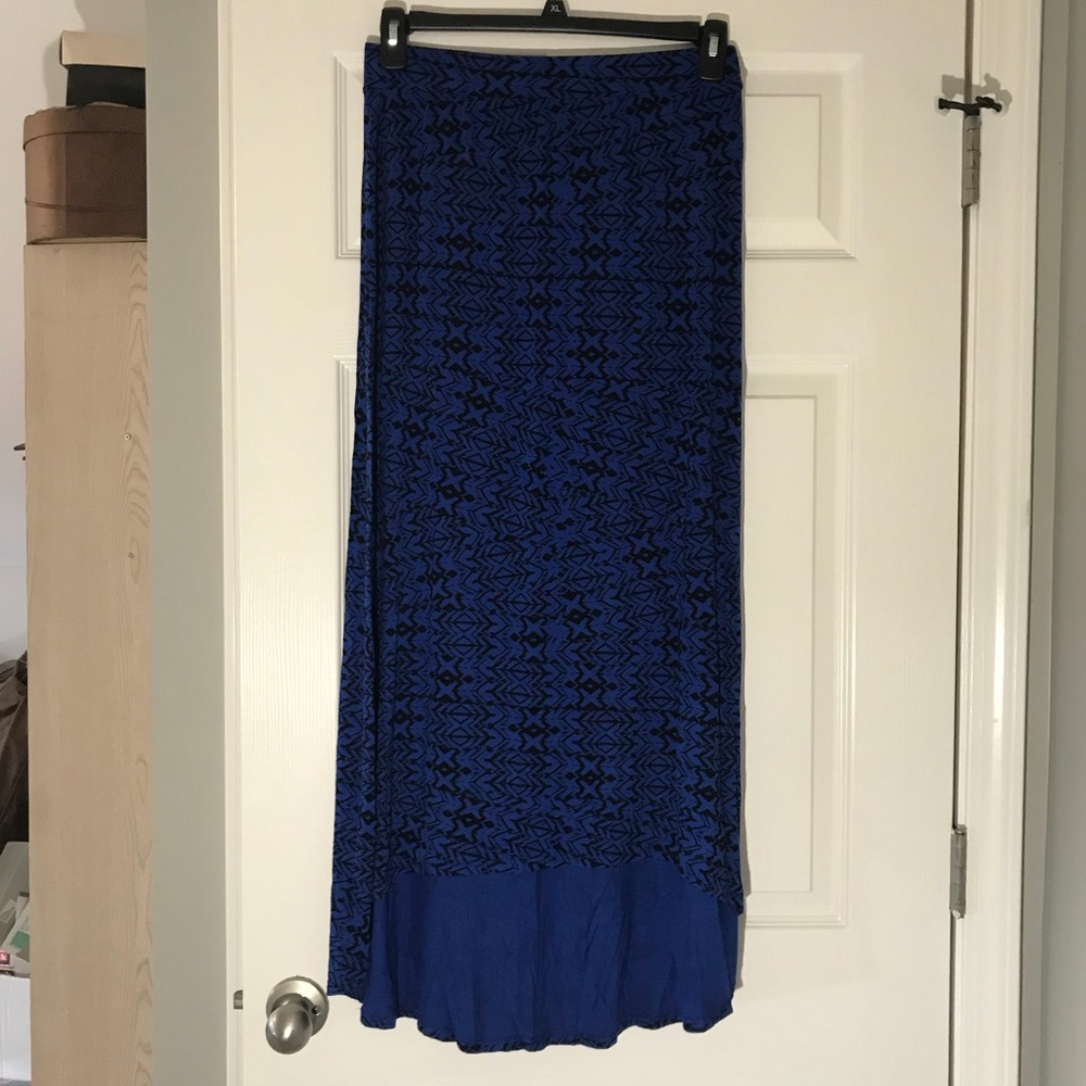 Apt. 9 Blue/ black long skirt